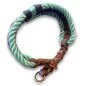 Preview: Zugstop Halsband aus Tau / Seil und Leder + geflochtene Leine aus Tau in sea grün und Leder in braun. Beschläge in kupfer antik.