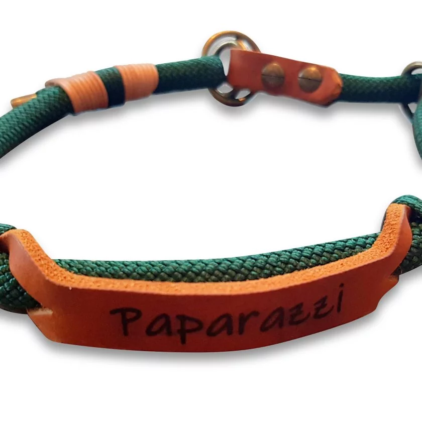 Halsband aus Tau und Leder, mit Name "Paparazzi", Zugstop, dark grün und cognac braun