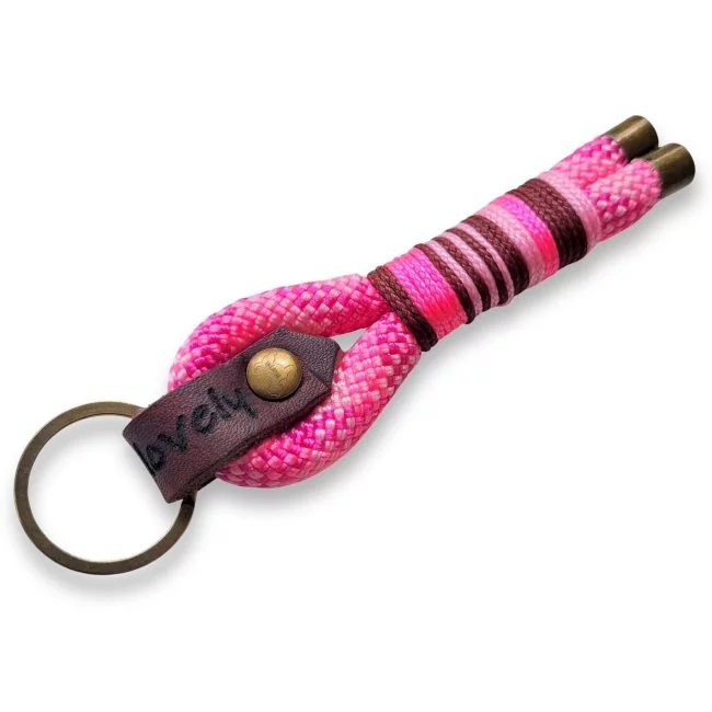 Schlüsselanhänger aus Tau Farbe wild fuchsia Beschläge Farbe messing antik und Leder braun