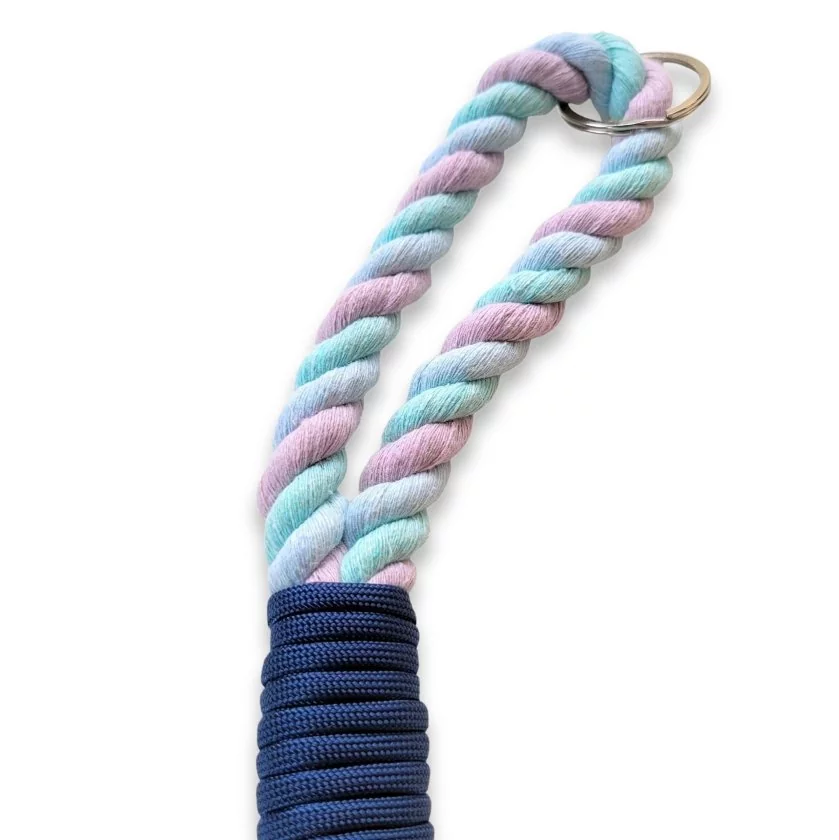Schlüsselband aus Baumwollseil zum umhängen Farbe lavender rosa und marshmallow Beschläge in Farbe silbern