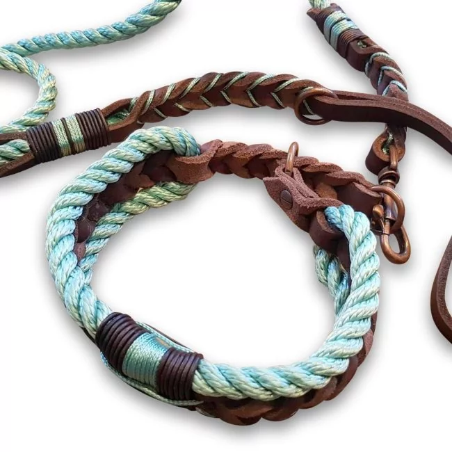 Zugstop Halsband aus Tau / Seil und Leder + geflochtene Leine aus Tau in sea grün und Leder in braun. Beschläge in kupfer antik