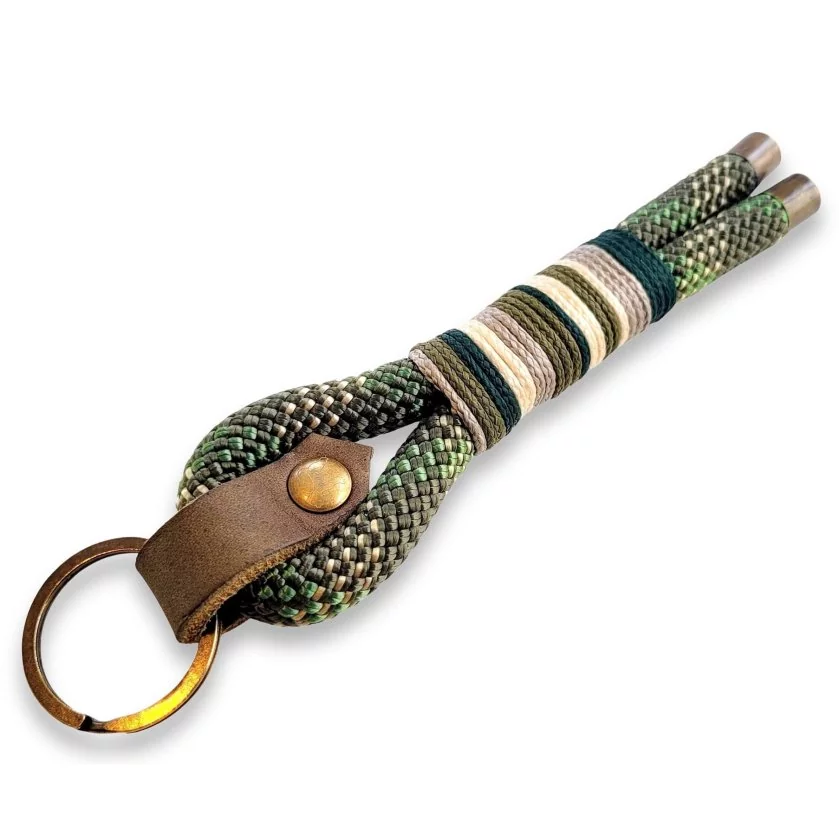 Schlüsselanhänger aus Tau Farbe seagras Beschläge Farbe messing antik und Leder Schlüsselanhänger aus Tau Farbe seagras Beschläge Farbe messing antik und Leder