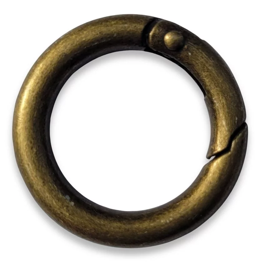 Karabinerring fĂŒr HalsbĂ€nder Farbe messing antik Karabinerring fĂŒr HalsbĂ€nder Farbe messing antik