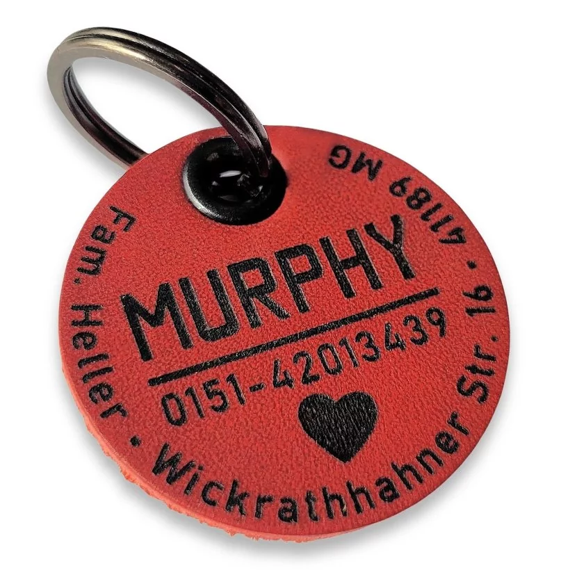 Hundemarke mit Gravur aus Leder mit Gravur Name, Adresse, Telefonnummer. Farbe cherry Hundemarke mit Gravur aus Leder mit Gravur Name, Adresse, Telefonnummer. Farbe cherry