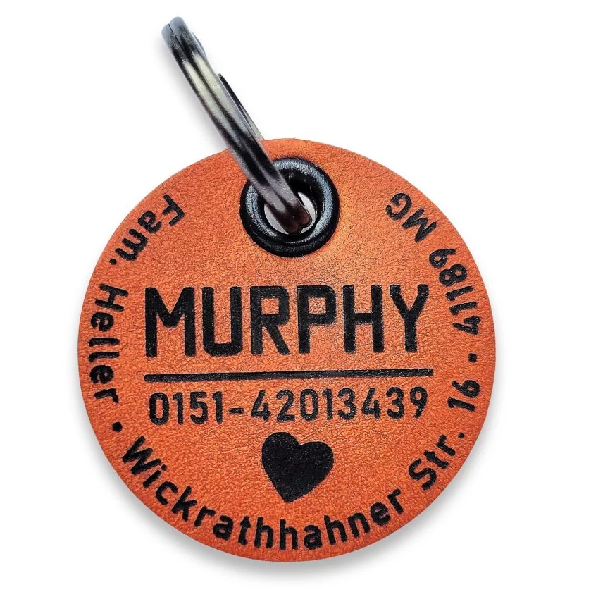 Hundemarke mit Gravur aus Leder mit Gravur Name, Adresse, Telefonnummer. Farbe cognac Hundemarke mit Gravur aus Leder mit Gravur Name, Adresse, Telefonnummer. Farbe cognac